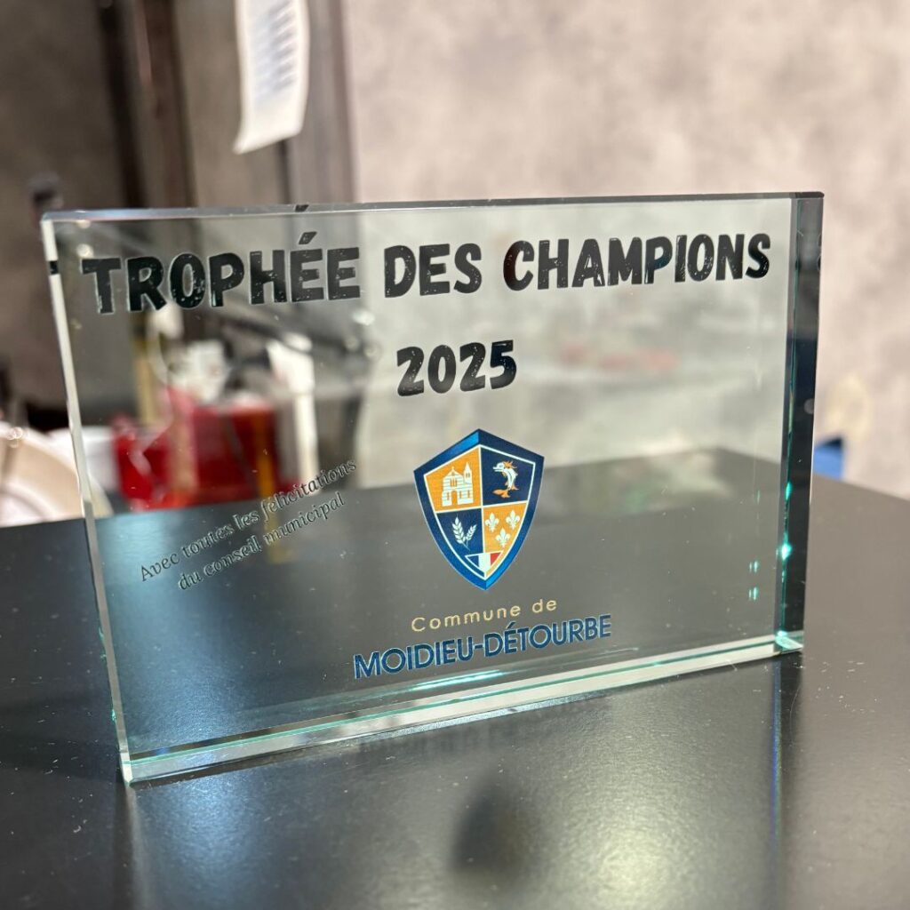 Trophée en verre - Trophée des champion